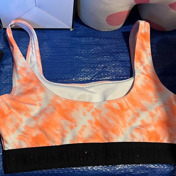 PINK ultimate gym to swim sports bra - Picture 2 of 3